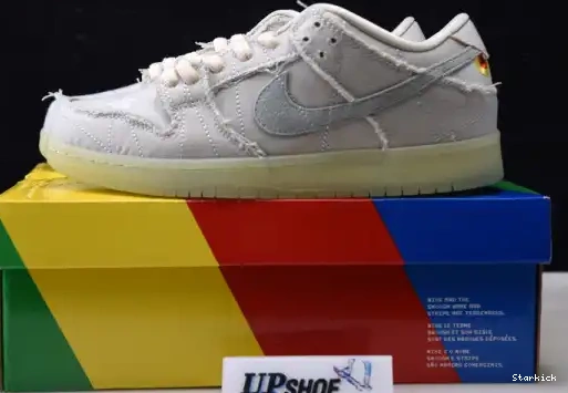 Sb  Dunk Nike SB  'Mummy' Low DM0774-111  0519